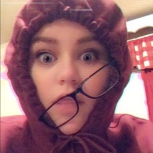 Meet your Posher, Haley